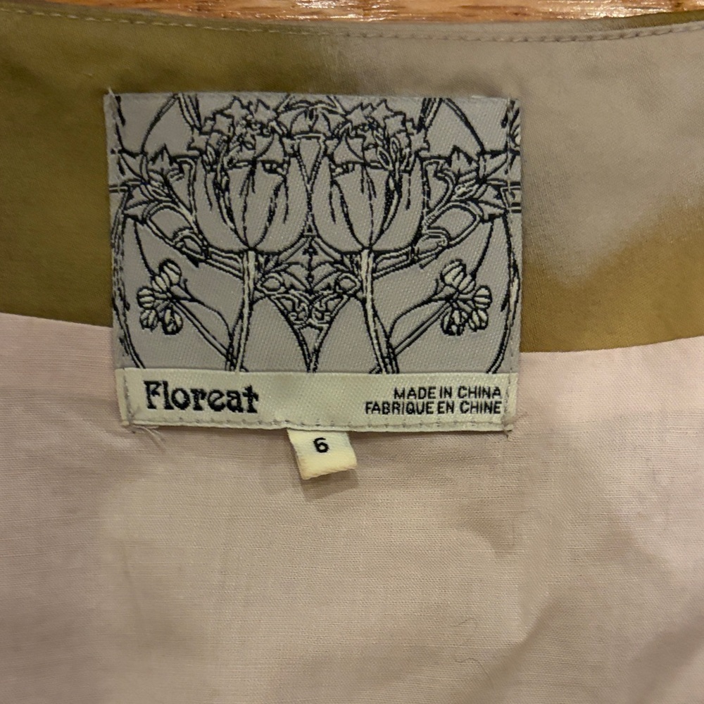 Floreat Dress with Olive and Plum Floral Design - Picture 2 of 6
